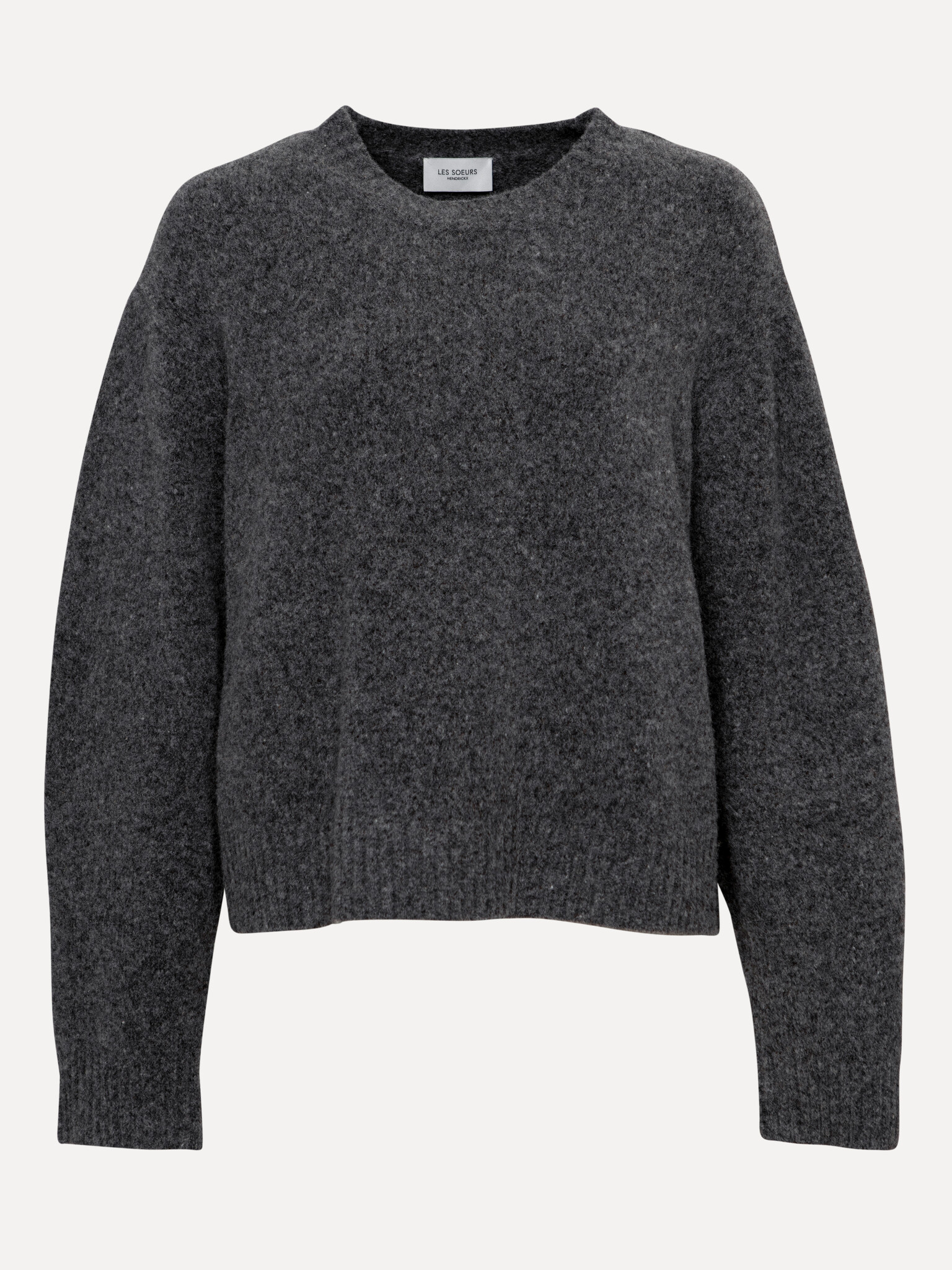 Les Soeurs Trui met ronde hals Megan 2. Timeless grey, endless style. Deze tijdloze trui met ronde hals, gemaakt van supe...