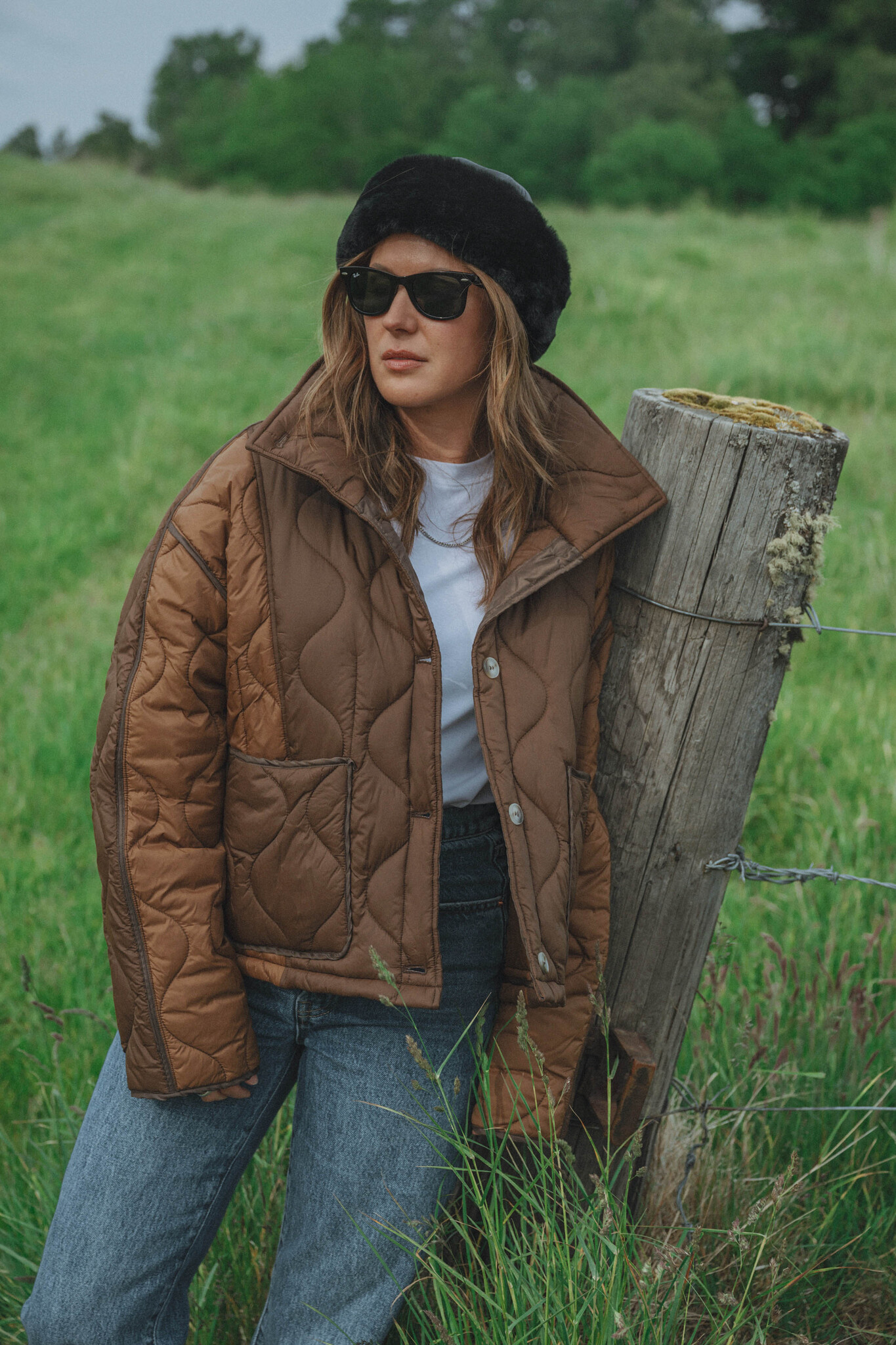 Les Soeurs Quilted jacket Marti 7. Fall-ready in style. This padded jacket in warm brown tones is soft and cozy, yet effo...