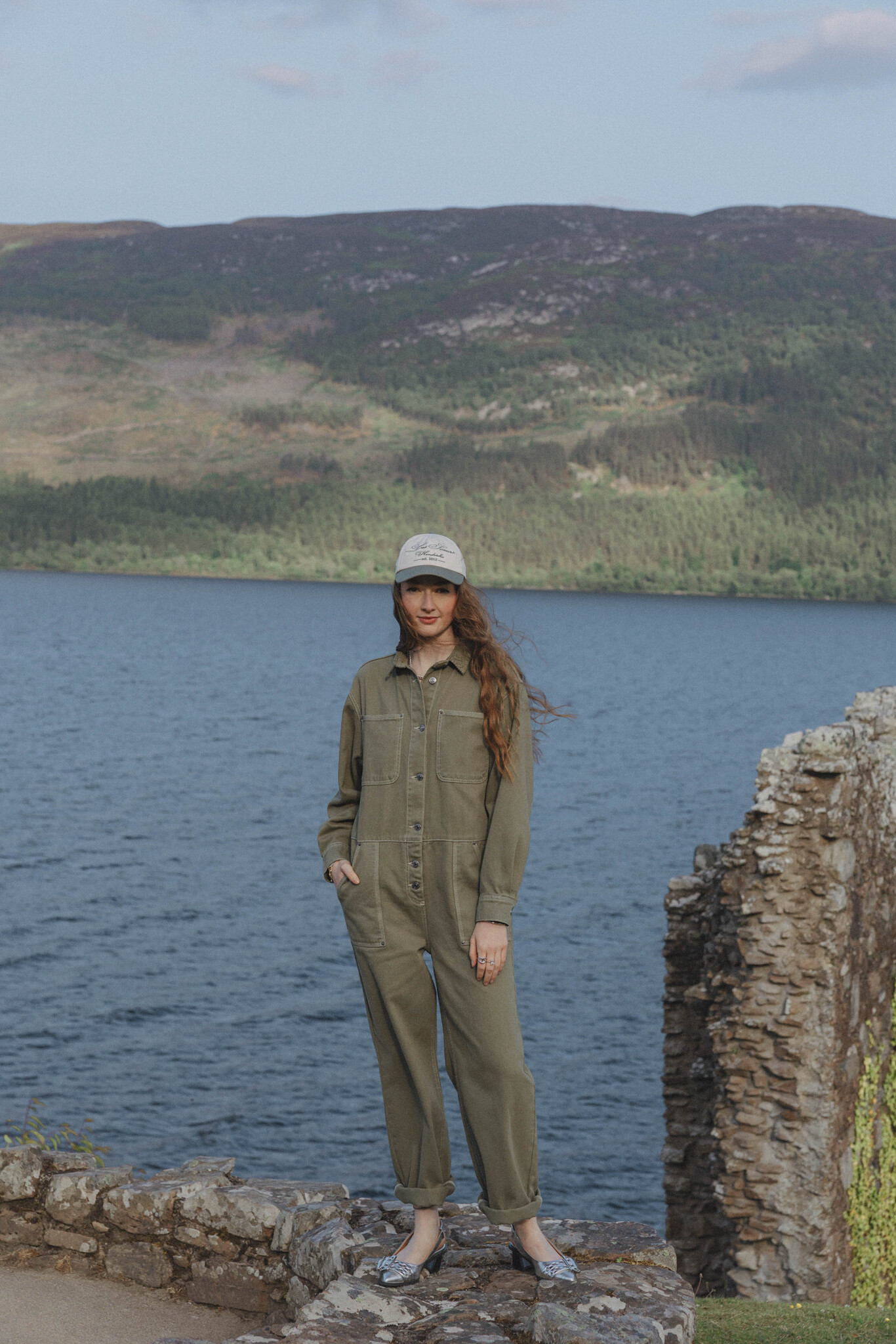 Les Soeurs Contrast stitch jumpsuit Mono 8. This khaki jumpsuit with contrast stitching adds an instant cool touch to you...