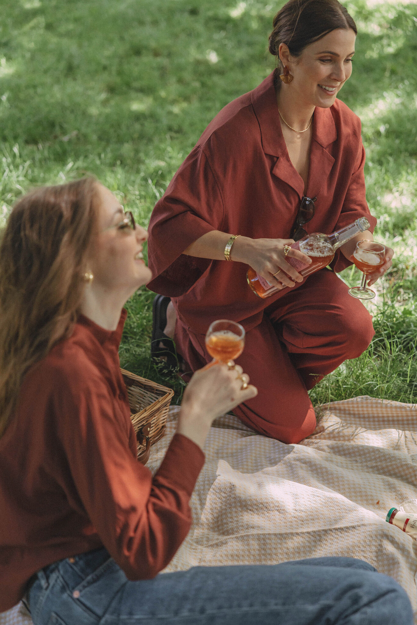 Les Soeurs Hemd Marlow 7. Burgundy breeze. Dit luchtige hemd in linnenmix met 3/4 mouw is een veelzijdige essential. De r...