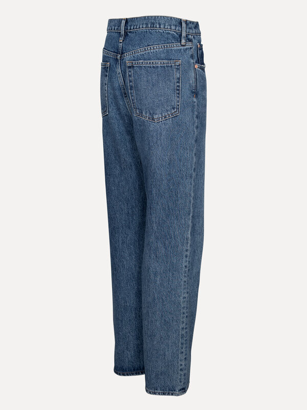 Les Soeurs Straight jeans Mats 4. Forever favourite. These dark blue straight-leg jeans are a timeless essential that ele...