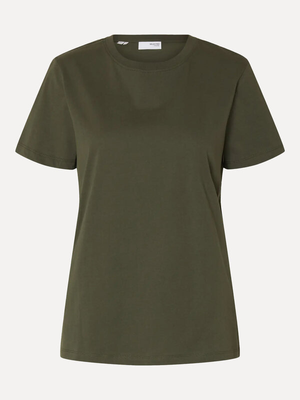 Selected T-Shirt My essential 2. Mettez vos basiques à jour cette saison. Ce T-shirt classique dans la couleur phare de l...