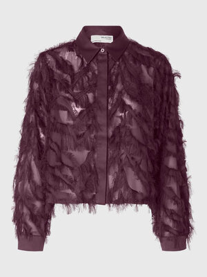 Chemise courte Myline. Chemise courte dans une teinte figue intense et au look plume duveteux. Sa texture ludique, sa cou...