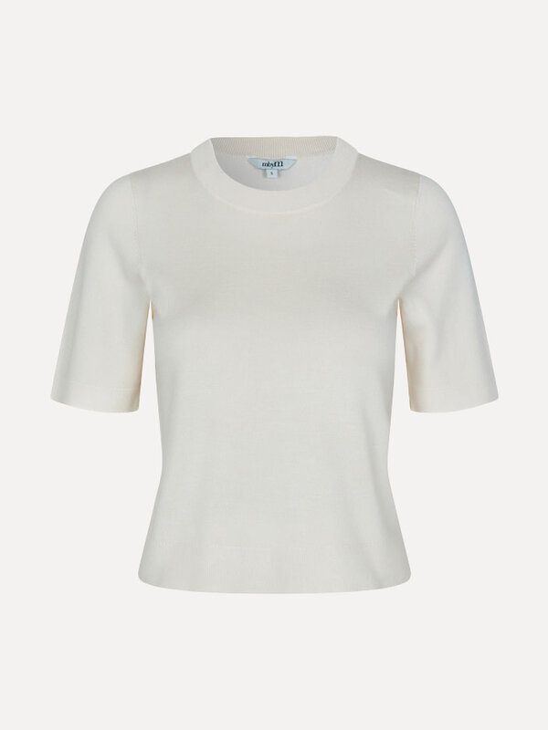 MBYM  Pull tricoté Carla Bravani 2. Pure elegance. Ce top à manches courtes dans une douce teinte sugar-white est léger e...