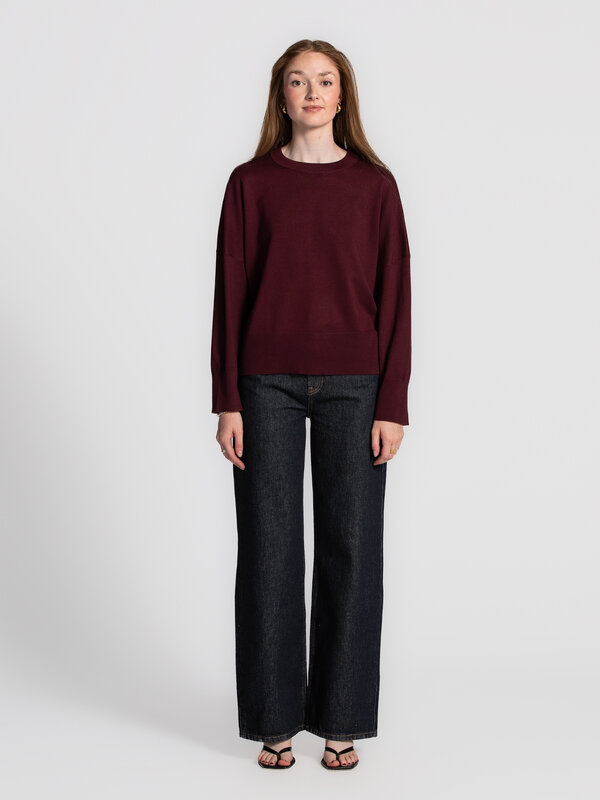 MBYM Knitted sweater Gillian Bravani 3. Fig for fall. This long-sleeve sweater in a warm fig shade wraps you in soft luxu...
