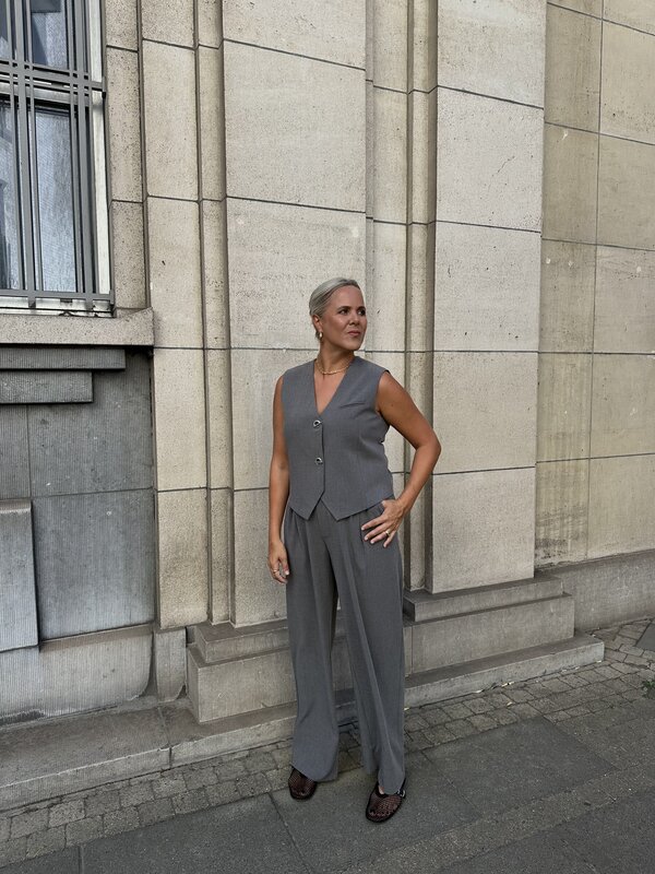 Shop the look 2. 