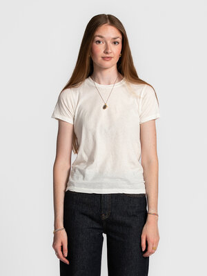T-Shirt Gamipy. Less is more. Ce T-shirt blanc ultra doux a une coupe légèrement ajustée et une sensation luxueuse. La co...