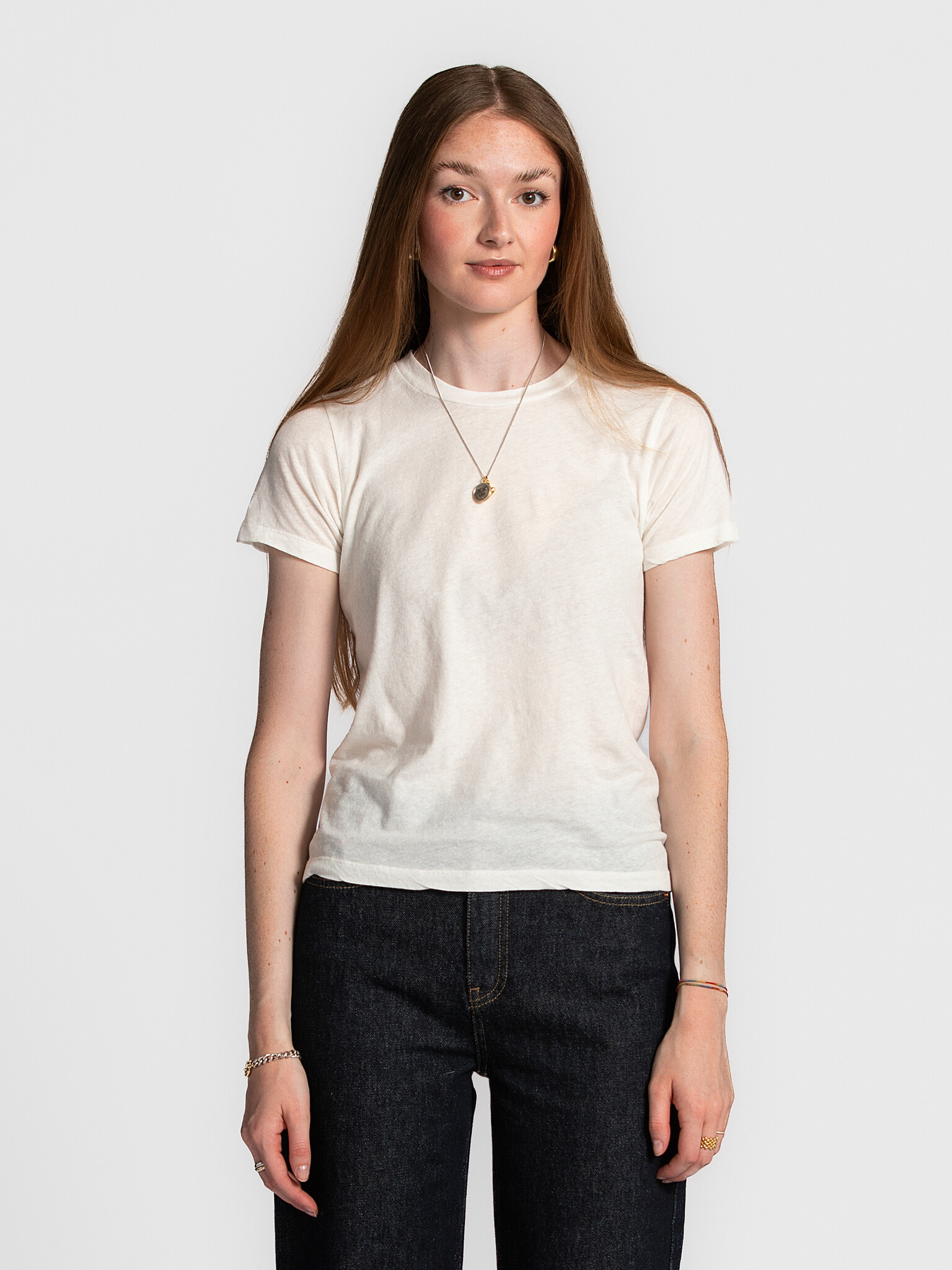American Vintage T-Shirt doux Gamipy 1. Less is more. Ce T-shirt blanc ultra doux a une coupe légèrement ajustée et une s...