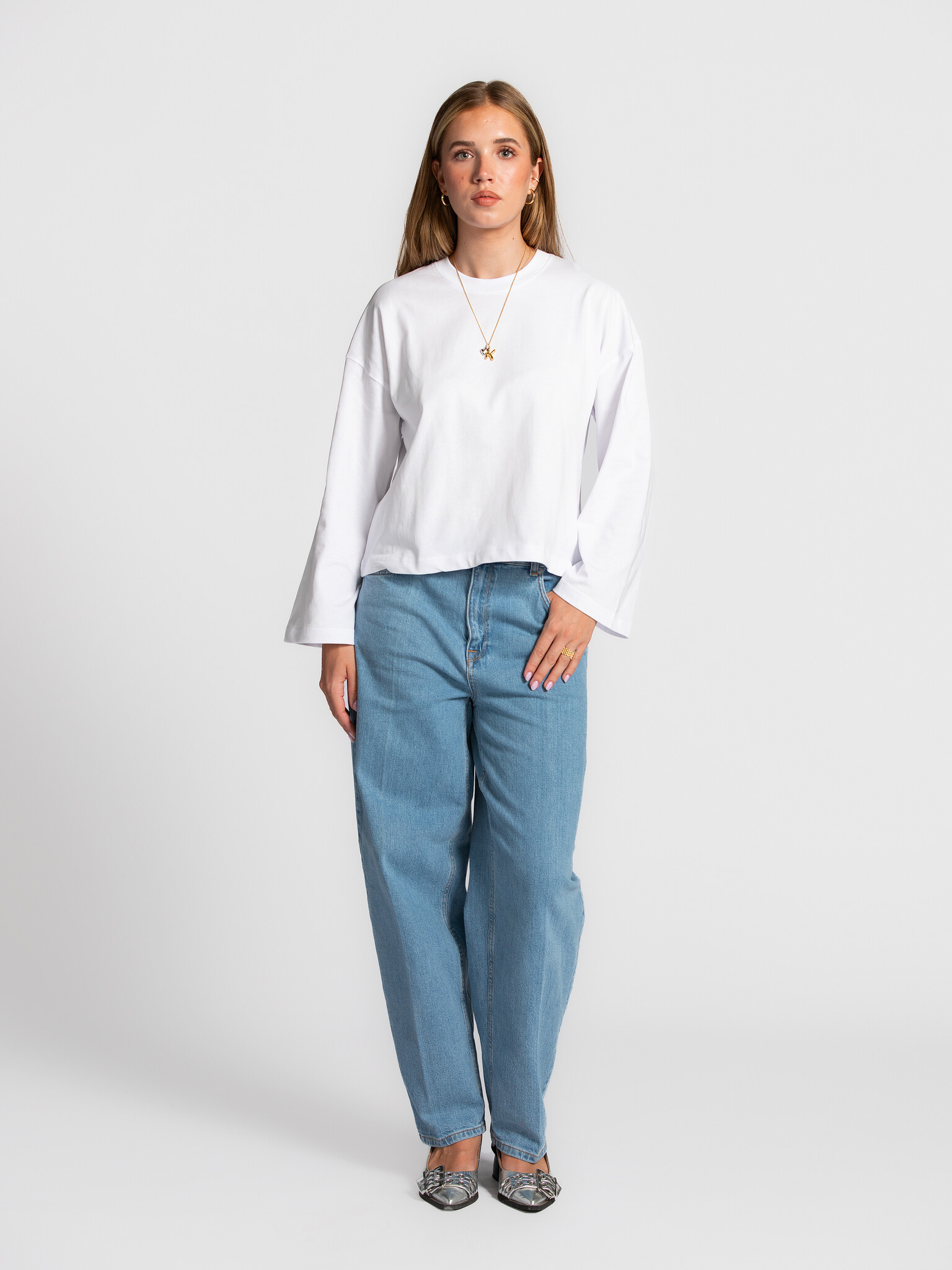 Les Soeurs Longsleeve T-shirt Aline 3. End of search: Aline is the basic you need! This longsleeve T-Shirt has a trendy b...