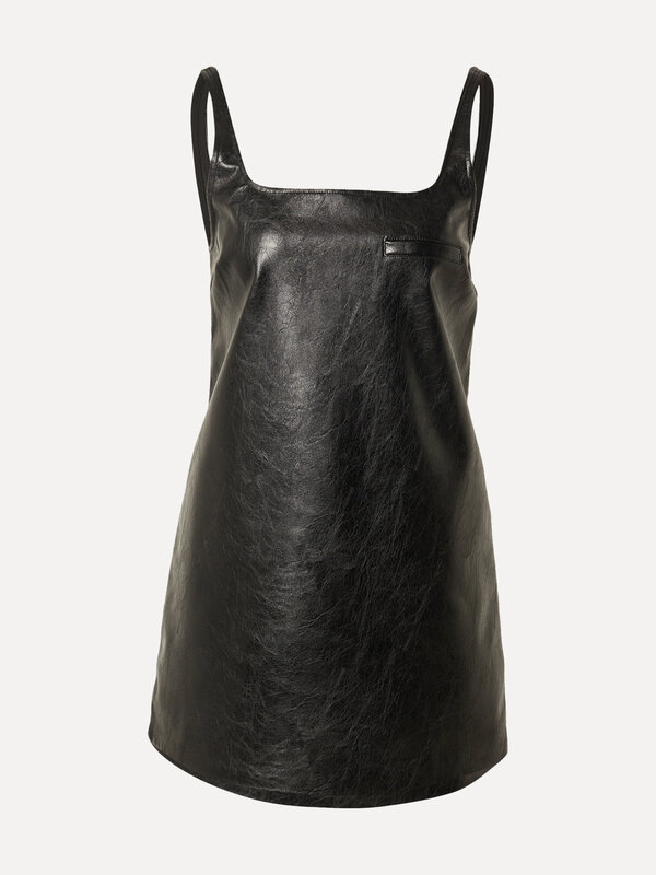 Edited Robe sans manches Teena 2. Cute but cool. Cette robe courte en simili cuir attire tous les regards. Sa coupe droit...