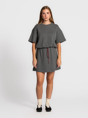 Sweater Lucia. Cropped comfort. This dark grey balloon-fit sweater combines volume and softness in a modern silhouette. W...
