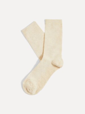 Sokken Rose. Soft shades, strong essentials. Deze zachte, geribde sokken in birch zijn een knipoog naar vintage sportswea...