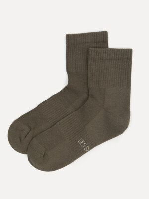 Socks Ruby. Color of the season. These sporty khaki socks combine comfort with fashion. With the support of a sports sock...
