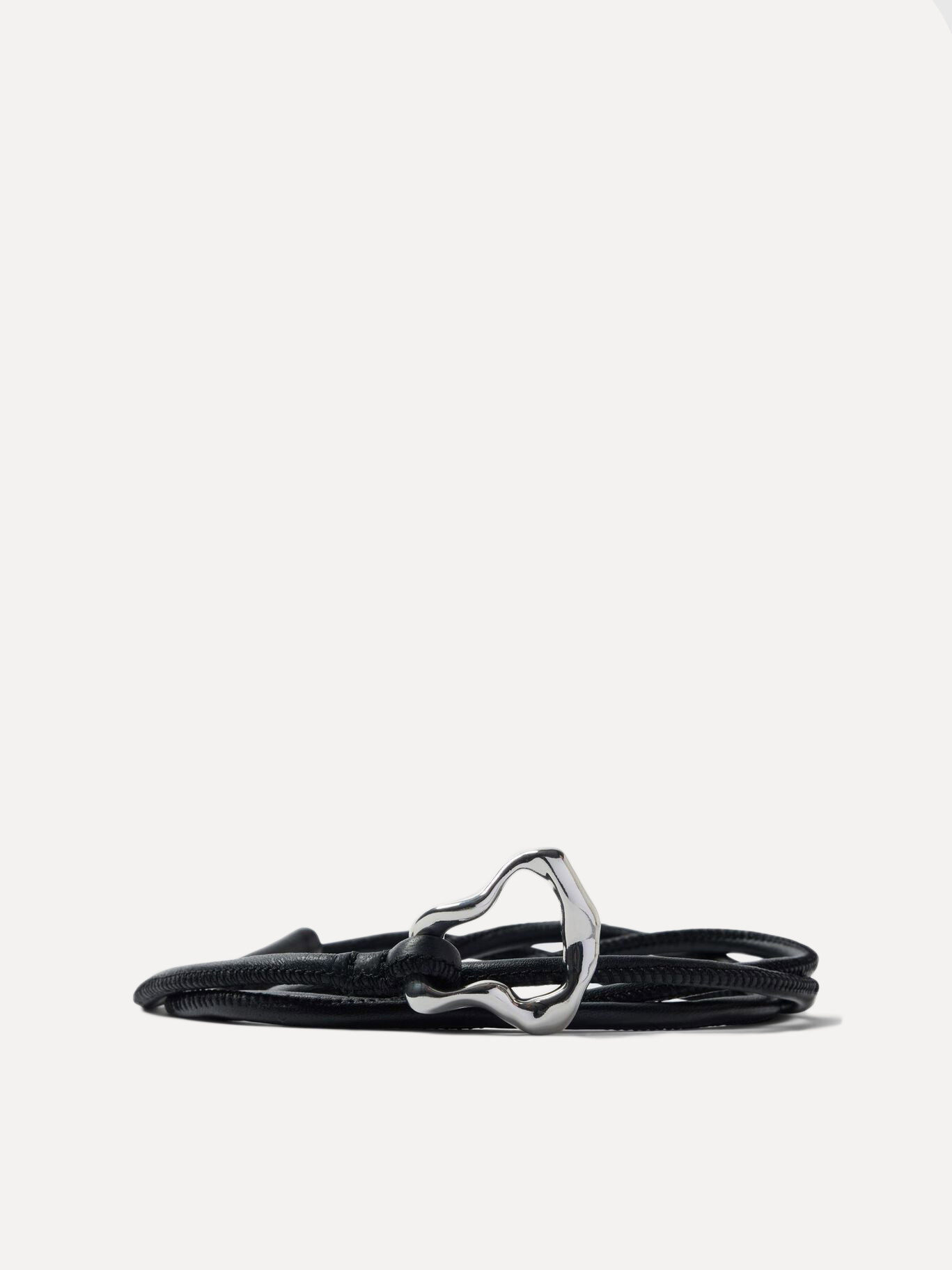 Selected Ceinture en cuir Alma 1. Sublimez votre taille avec cette ceinture noire style corde en cuir d’agneau souple. Sa...
