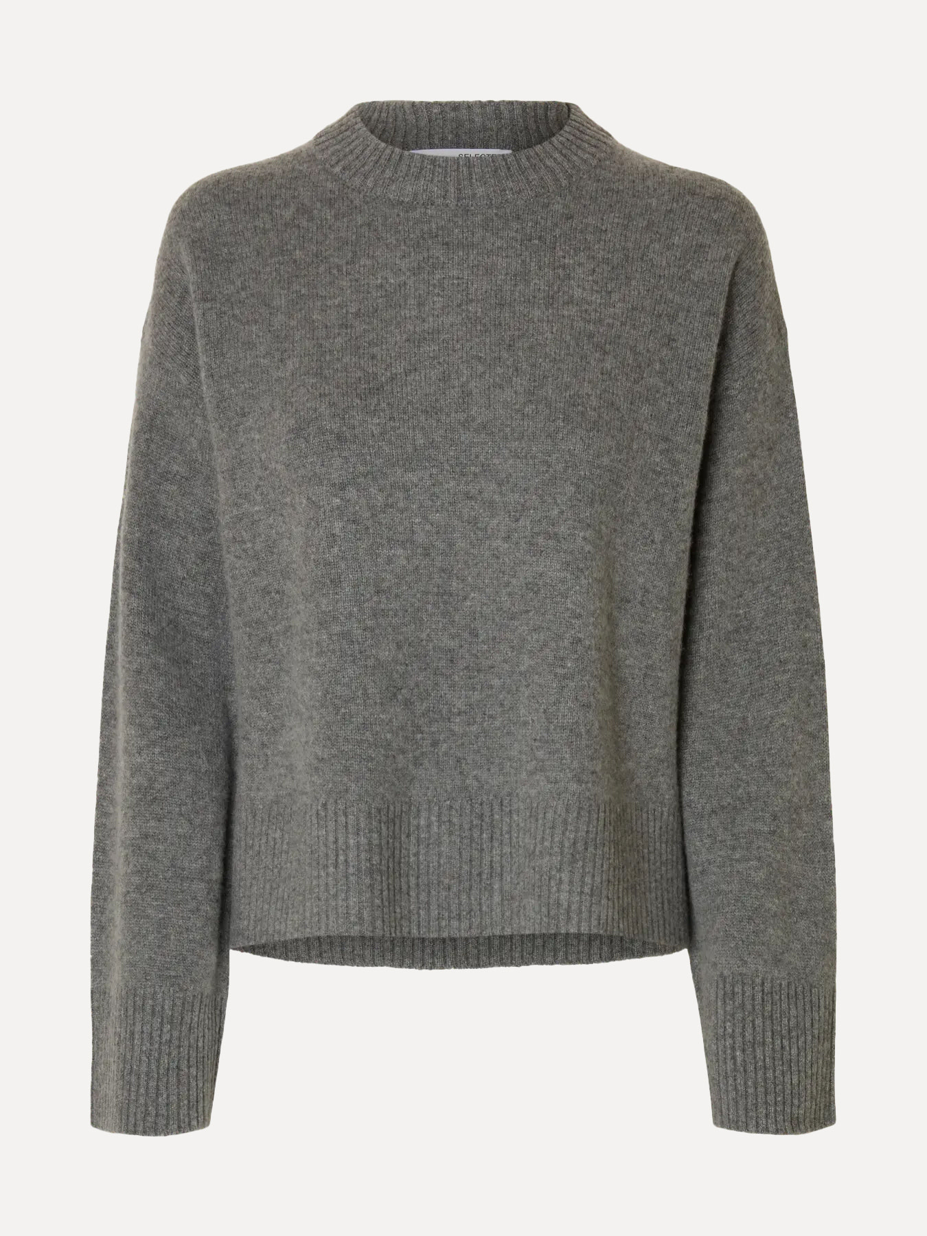 Selected Gebreide trui Cille 2. Knit season is here. Deze grijze wolmix trui met kasjmier is de ultieme basic voor frisse...