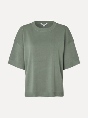 Pull tricoté Sitta. Ce pull en maille courte manches vert clair est un indispensable de votre garde-robe. Idéal comme cou...