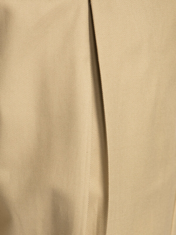 Selected Broek met bandplooien Dora 6. Comfort meets style. Deze pantalon met bandplooien heeft een verfijnde uitstraling...