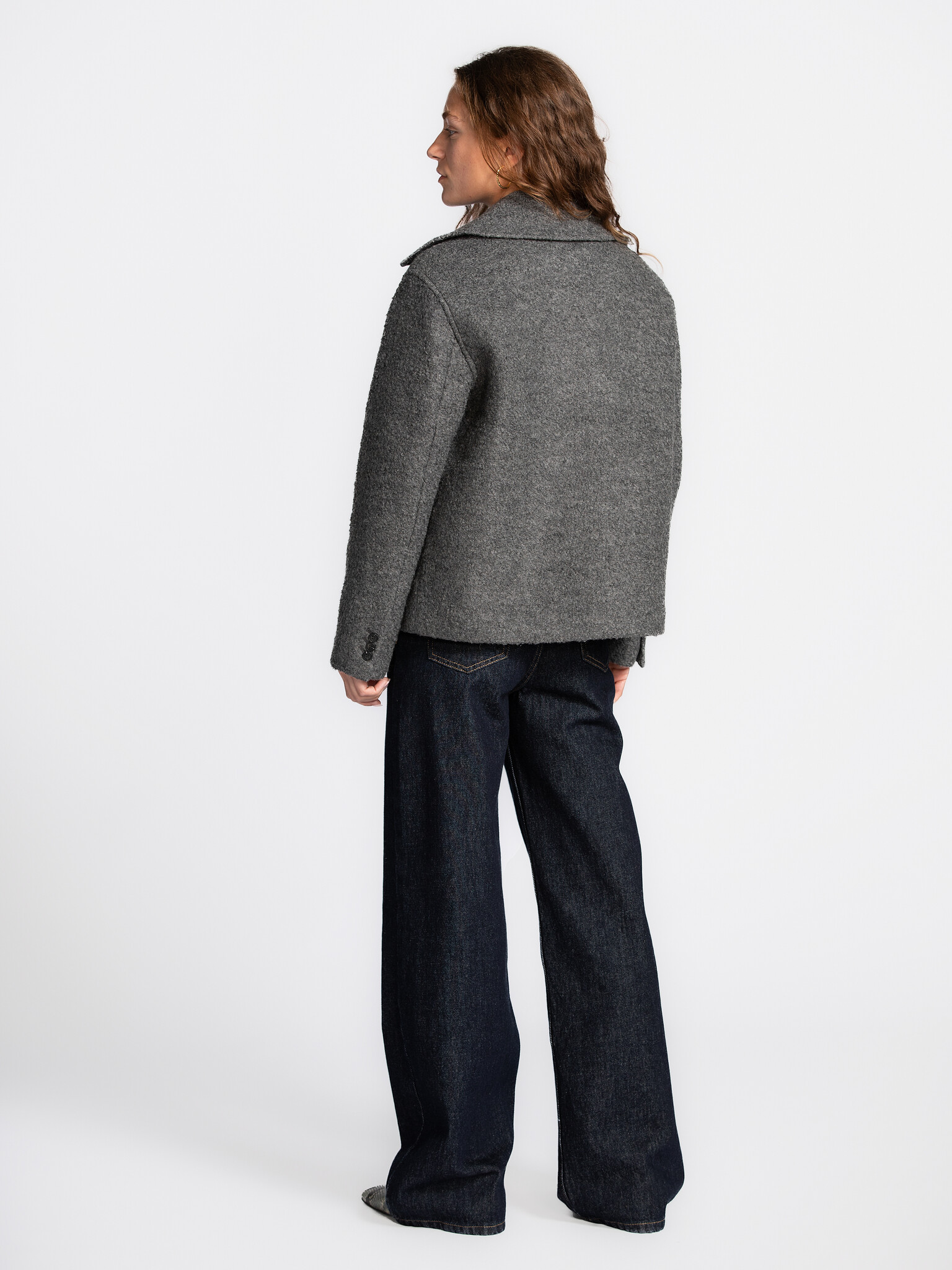 Selected Wool jacket Alma 5. Classic charm with cozy allure. This wool-blend coat features a double-breasted cut and broa...