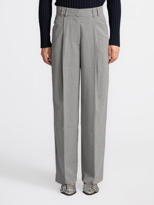 Pantalon à plis Kaj. Ce pantalon à pinces est un classique intemporel qui mérite sa place dans toute garde-robe. La taill...