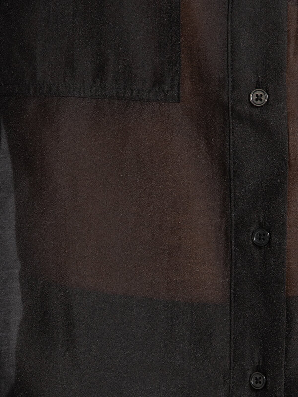 Edited Chemise semi-transparente Saara 6. Pure élégance. Cette blouse transparente rehausse chaque tenue. Associez-la à u...