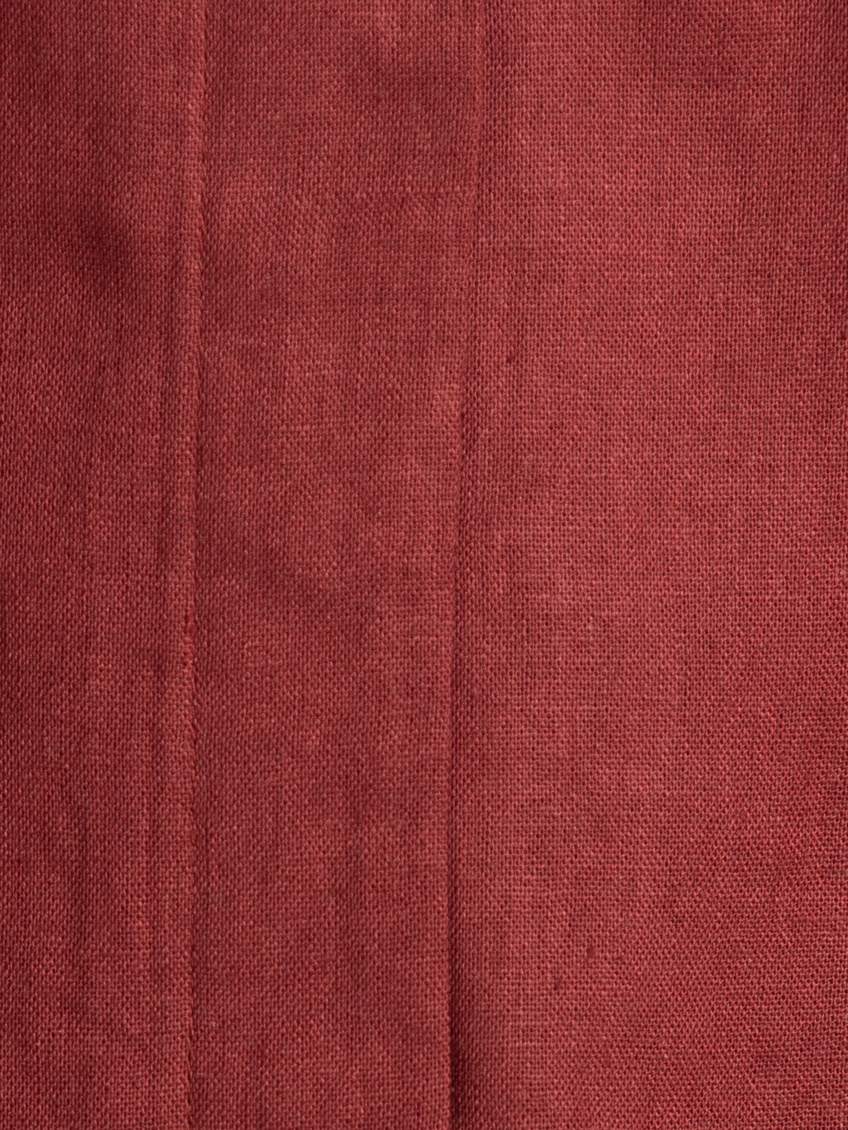 Les Soeurs Hemd Marlow 6. Burgundy breeze. Dit luchtige hemd in linnenmix met 3/4 mouw is een veelzijdige essential. De r...