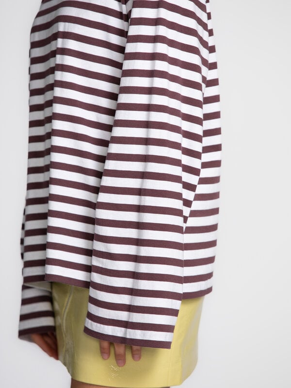 Edited Striped longsleeve T-shirt Verlee 4. Timeless but fun. This striped longsleeve nods to classic Breton stripes. The...
