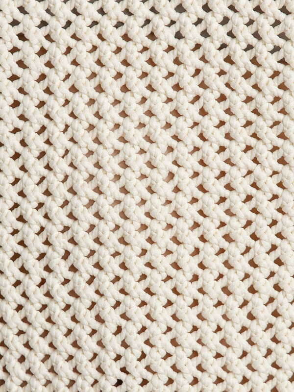 Les Soeurs Gebreide trui Mali 6. Deze ecru sweater in tube yarn is jouw nieuwe favoriet. De losse pasvorm zorgt voor ulti...