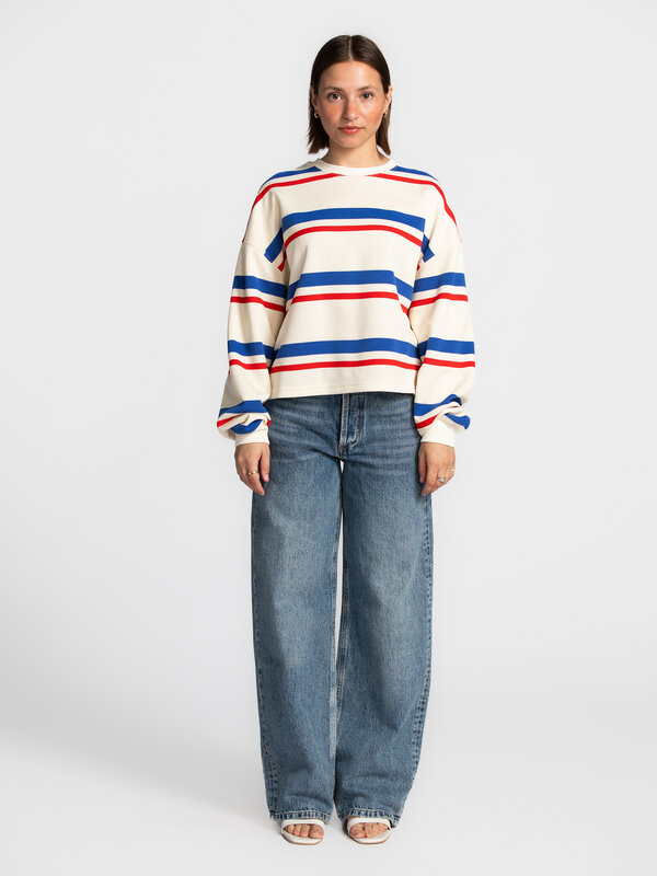Les Soeurs Wijde jeans Marc 3. Meet your new favourite denim. Deze wide leg jeans is jouw go-to voor elke dag. Comfortabe...