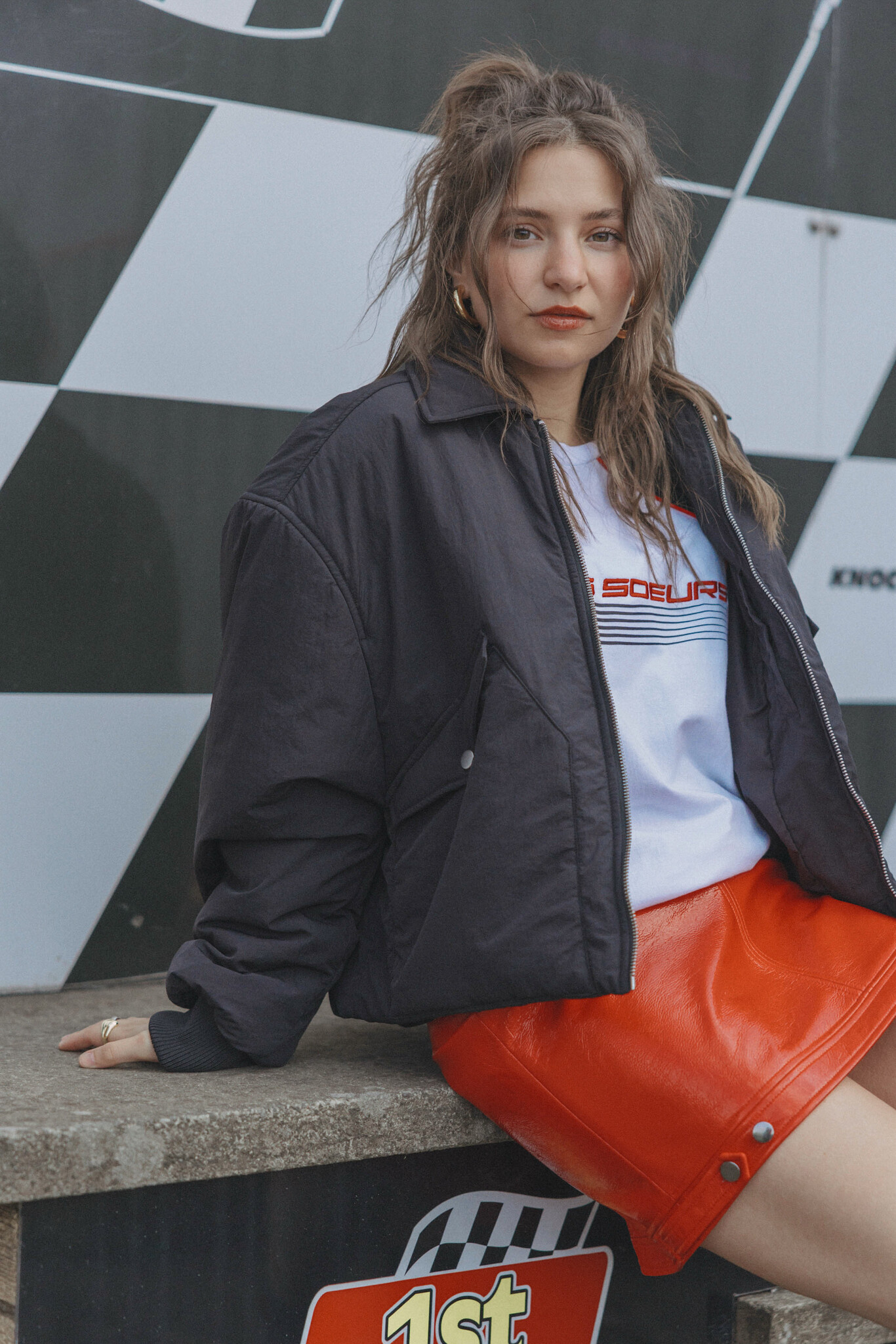 Les Soeurs Short bomber Mauro 7. Cropped but cool. This short black bomber adds a casual edge to your look. The relaxed f...