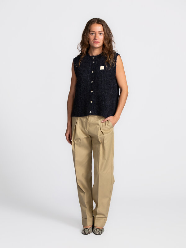 Shop the look 82. 