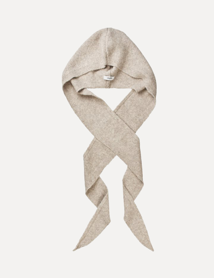 MBYM Sjaal met capuchon Wrappi 1. Meet the perfect winter accessory. Deze zachte sjaal beschermt tegen de koude en geeft ...