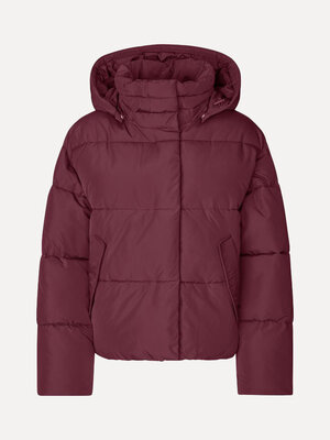 Puffer jacket Mishal. Ready for autumn. This bordeaux short puffer jacket with removable hood, stand-up collar and side p...