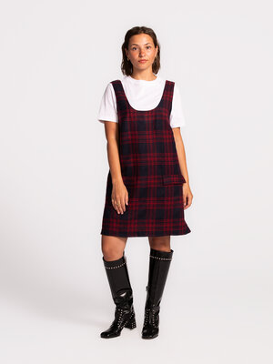 Robe Indra. Avec cette mini-robe à carreaux, affrontez les jours frais sans perdre l’esprit ensoleillé. La courte longueu...