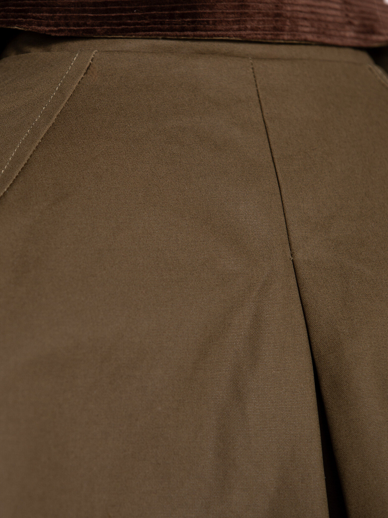 Les Soeurs Coated Jacket Marlissa 6. Fall favourite. This khaki barn jacket with brown corduroy collar adds a countryside...