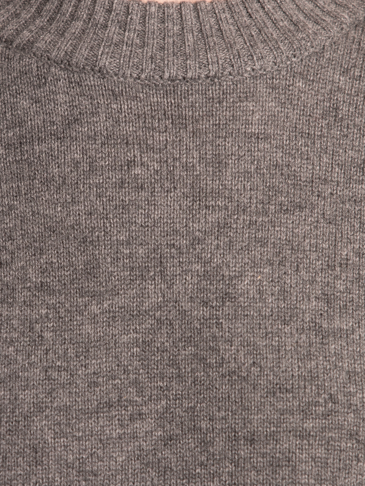Selected Gebreide trui Cille 6. Knit season is here. Deze grijze wolmix trui met kasjmier is de ultieme basic voor frisse...