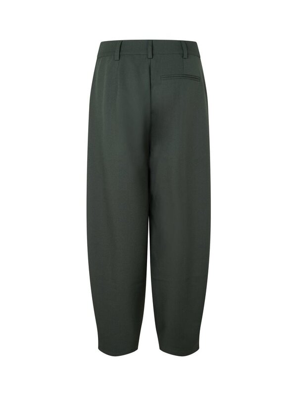 MBYM Pantalon coupe ballon Pija 5. Ce pantalon vert foncé à coupe ballon allie style et confort. La coupe ballon apporte ...