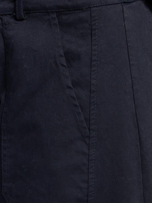 Le Marais Balloon fit trousers Renee 7. Cool & cropped. This balloon-fit cropped pant adds a relaxed, cool touch to any o...