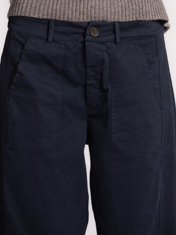 Le Marais Pantalon coupe ballon Renee 5. Cool & cropped. Ce pantalon balloon-fit et court apporte une touche décontractée...