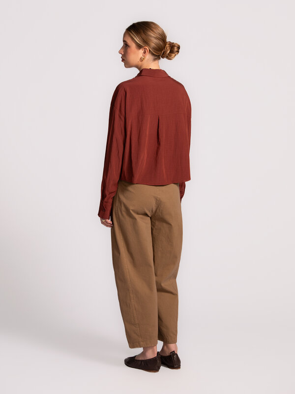 Le Marais Pantalon coupe ballon Renee 5. Casual & cropped. Ce pantalon balloon-fit et court apporte une touche décontract...