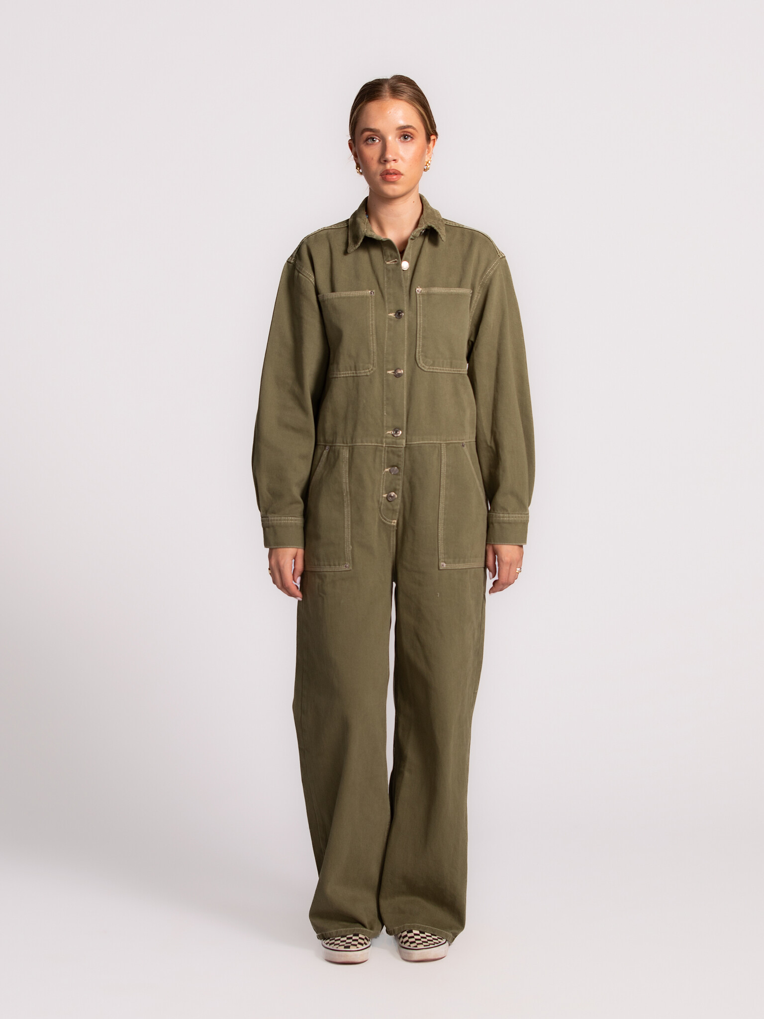 Les Soeurs Contrast stitch jumpsuit Mono 1. This khaki jumpsuit with contrast stitching adds an instant cool touch to you...