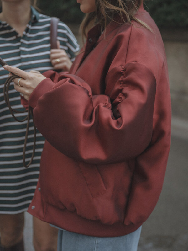Les Soeurs Reese Bomber 3. 