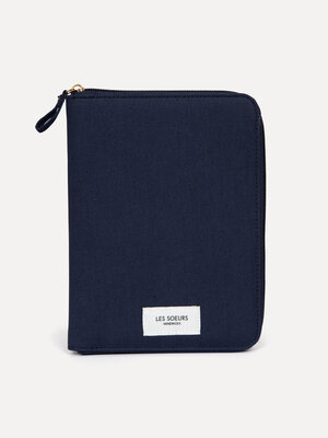 Jewelry pouch Mae. Looking for a stylish linen case to safely store your favorite Les Soeurs jewelry every day? Compact a...