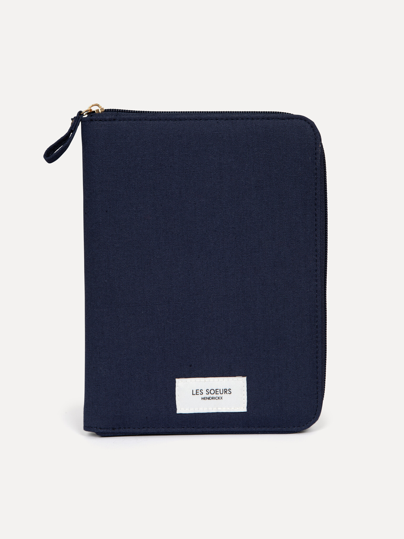 Les Soeurs Linen Jewelry pouch Mae 1. Looking for a stylish linen case to safely store your favorite Les Soeurs jewelry e...