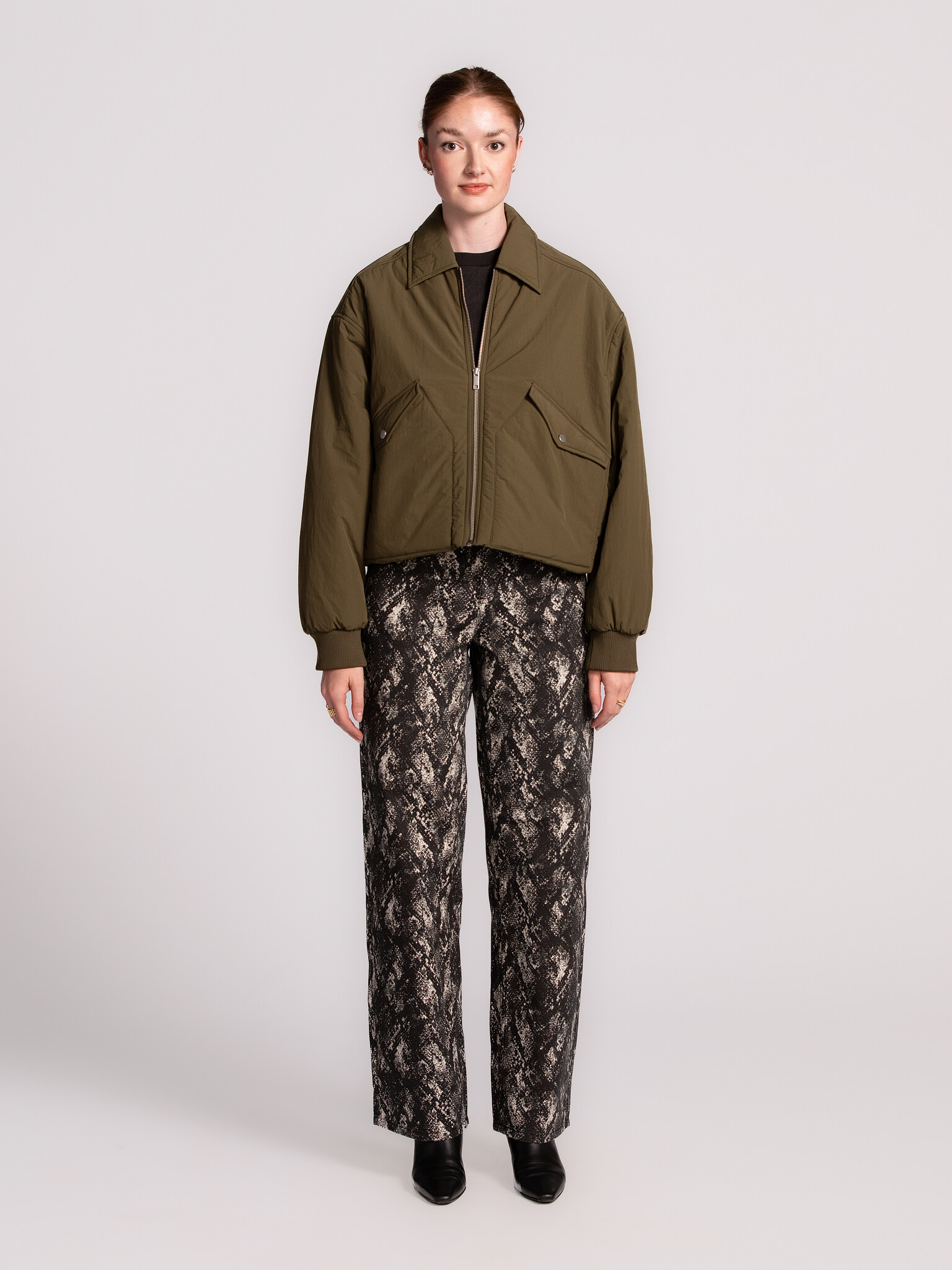Les Soeurs Short bomber Mauro khaki | Les Soeurs