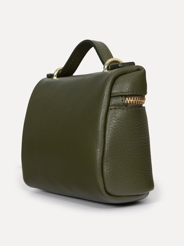 Le Marais Sac bandoulière Issy 4. Compact mais chic. Ce mini sac bandoulière offre juste assez de place pour vos essentie...
