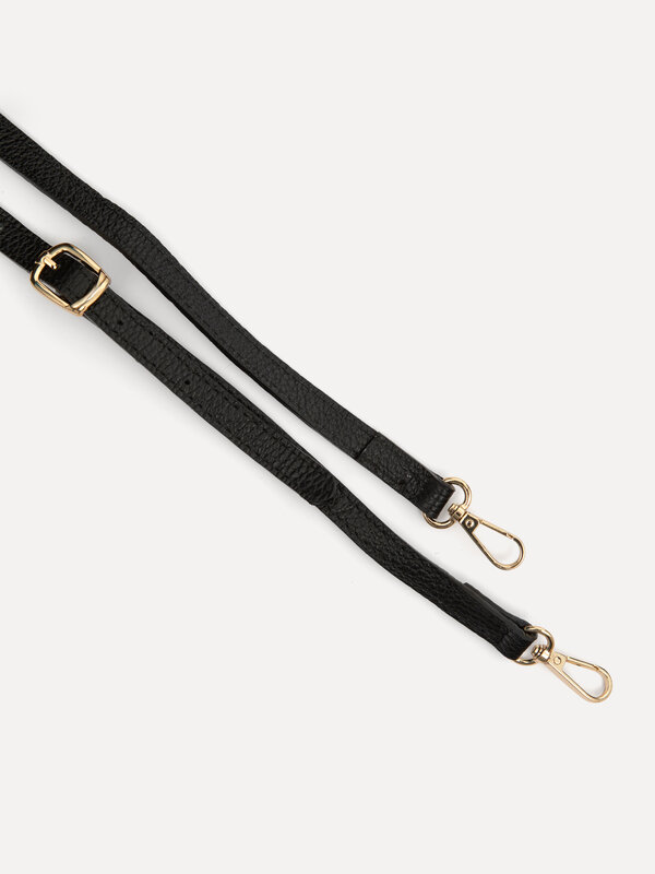 Le Marais Sac bandoulière Issy 6. Compact mais chic. Ce mini sac bandoulière offre juste assez de place pour vos essentie...