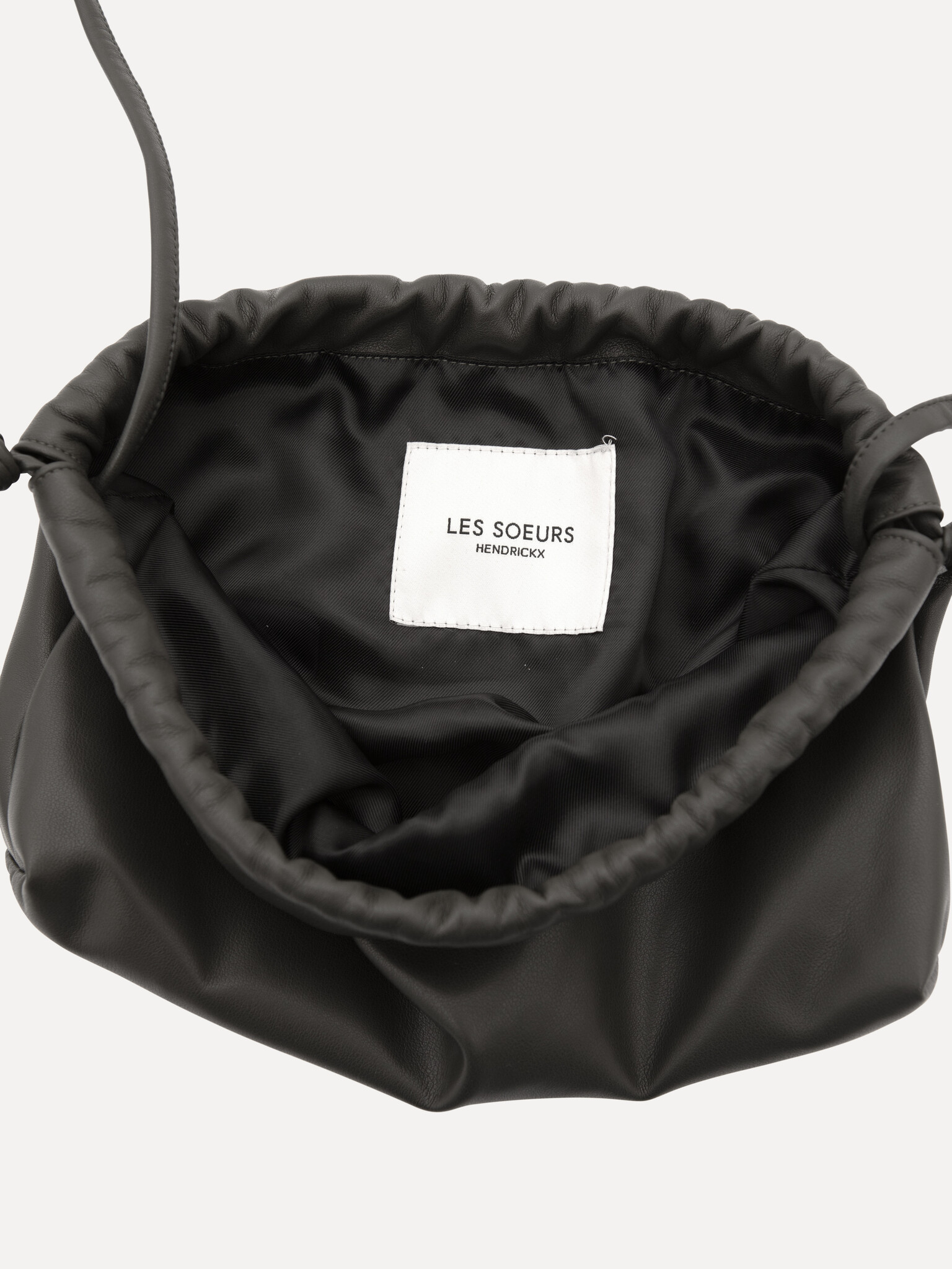 Les Soeurs Pochette Carly 5. Khaki naturel, style intemporel. Cette pochette en cuir vegan kaki est l’ultime touche chic ...