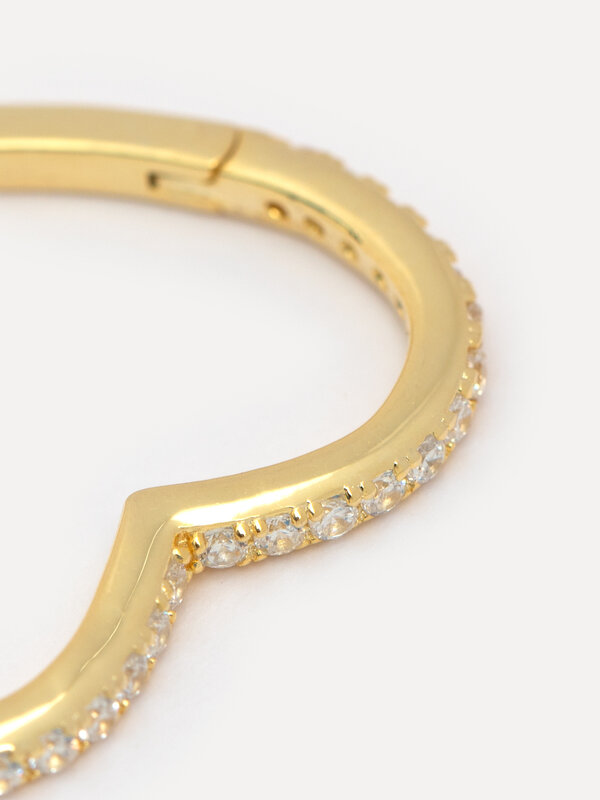 Les Soeurs Oorbel Jenny Heart strass 3. Love in every detail. Onze Jenny-oorbel kreeg een ultra vrouwelijke upgrade. De s...