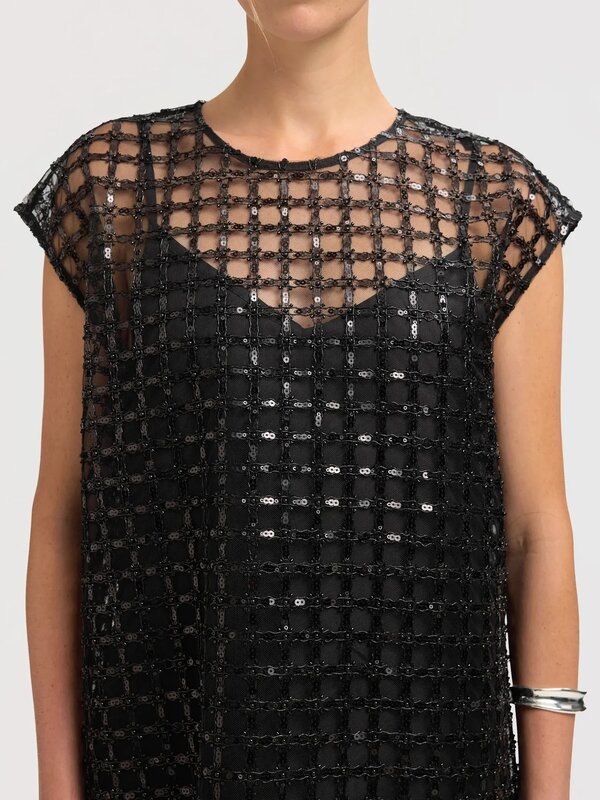 Selected Pailletten jurk Laren 3. Met deze little black dress ben je helemaal party proof. Het korte, losvallende model c...