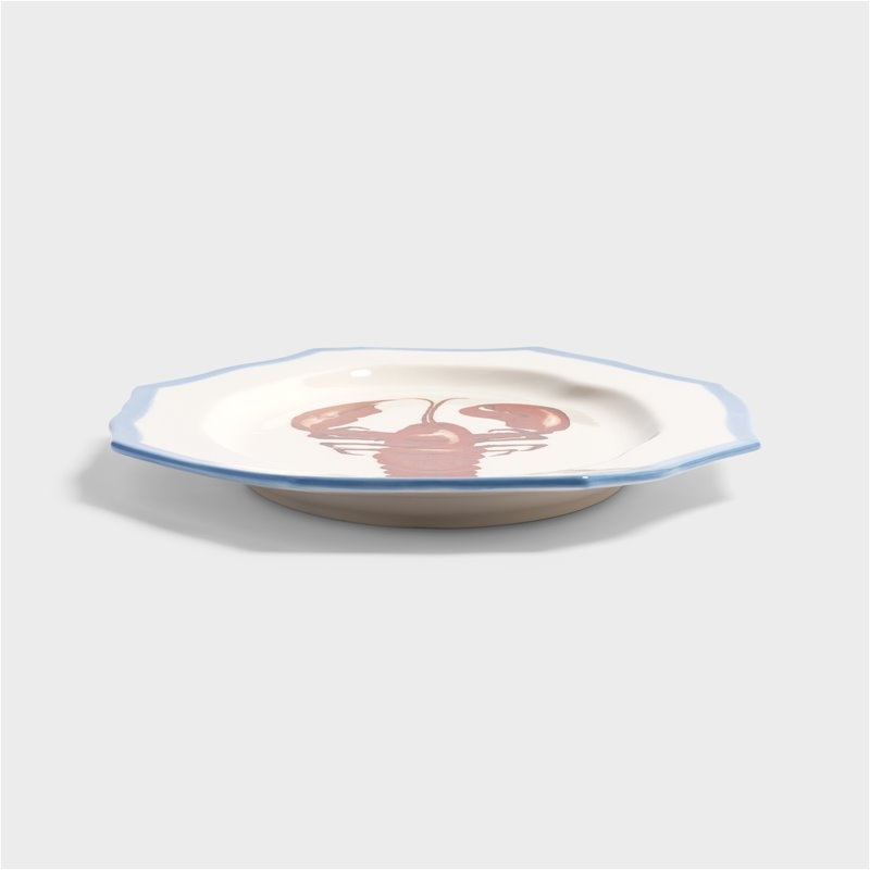 &klevering Platter Sirène Lobster 4. The hand-painted lobster turns this porcelain platter into a true statement piece. S...